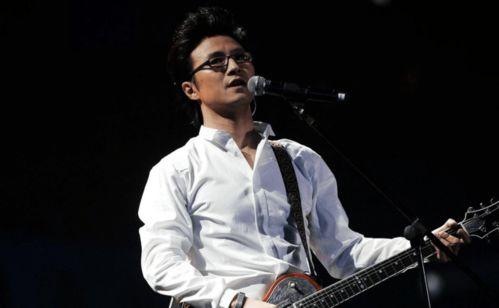 汪峰夜晚爆料视频播放,揭秘娱乐圈不为人知的一面 第1张 汪峰夜晚爆料视频播放,揭秘娱乐圈不为人知的一面 第1张